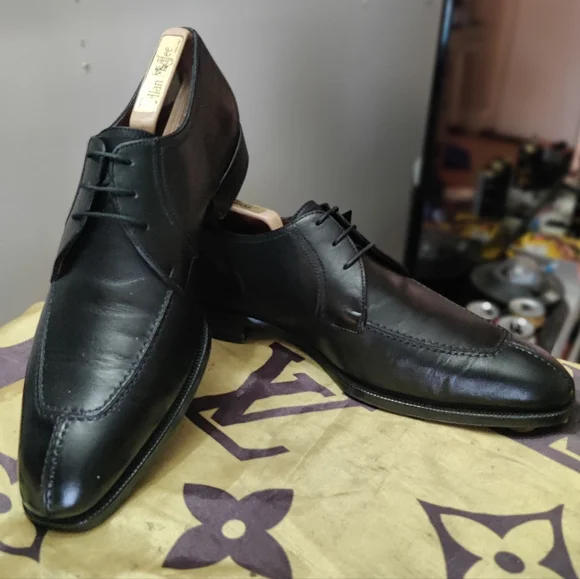 A. Testoni split toe derbys - Picture 10 of 12